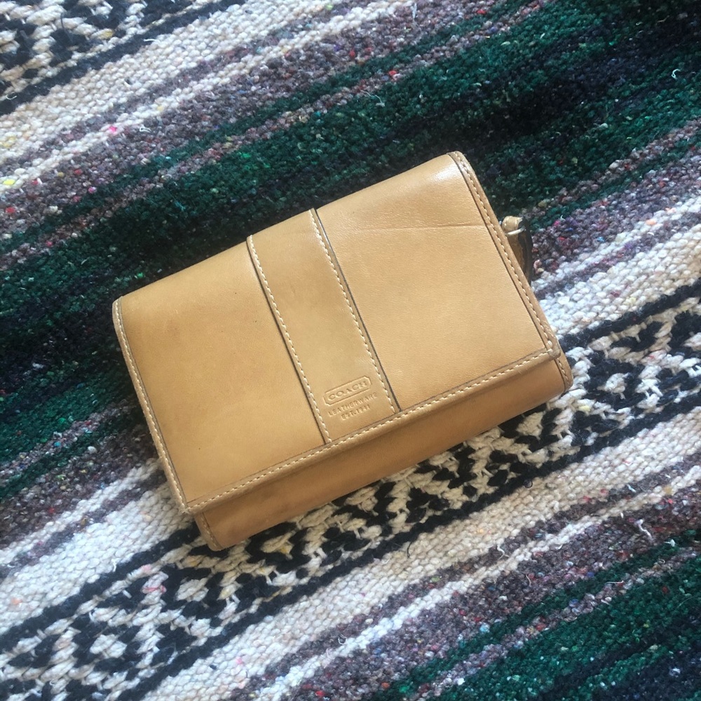 Vintage tan leather coach wallet